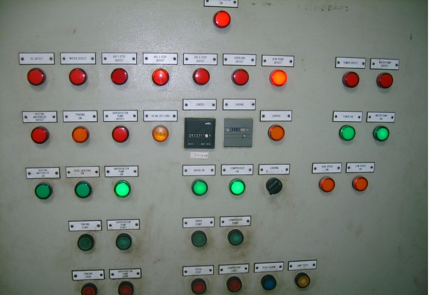 電柜標(biāo)牌1.jpg